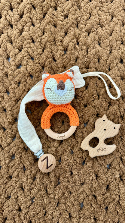Handgemachtes Baby-Rassel-Set aus Naturholz – Individuell mit Gravur, Fuchs